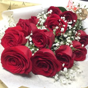 Bouquet Clásico de 12 Rosas Rojas Un gesto atemporal para decir "te amo"