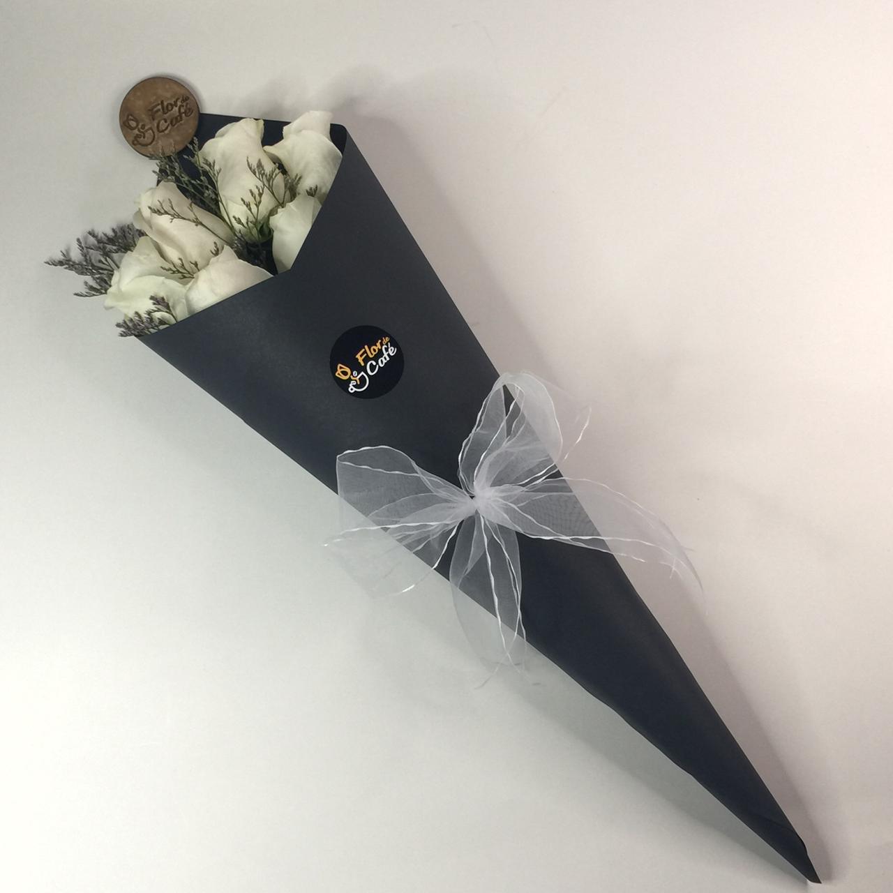 Cono Flor de Café 6 Rosas Importadas WhatsApp Image 2021 01 19 at 18.42.36 1